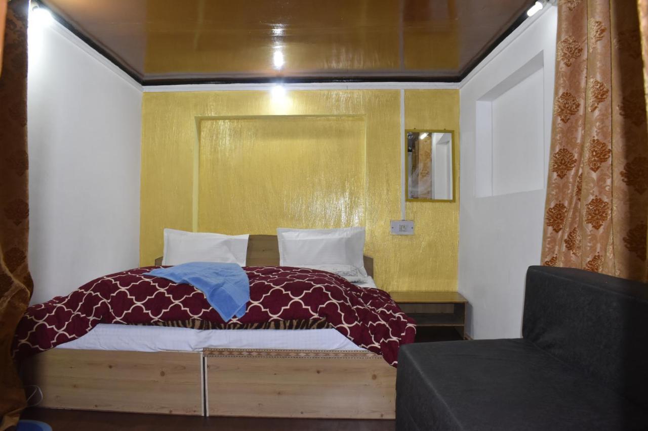 Mir Guest House Пахалгам Экстерьер фото
