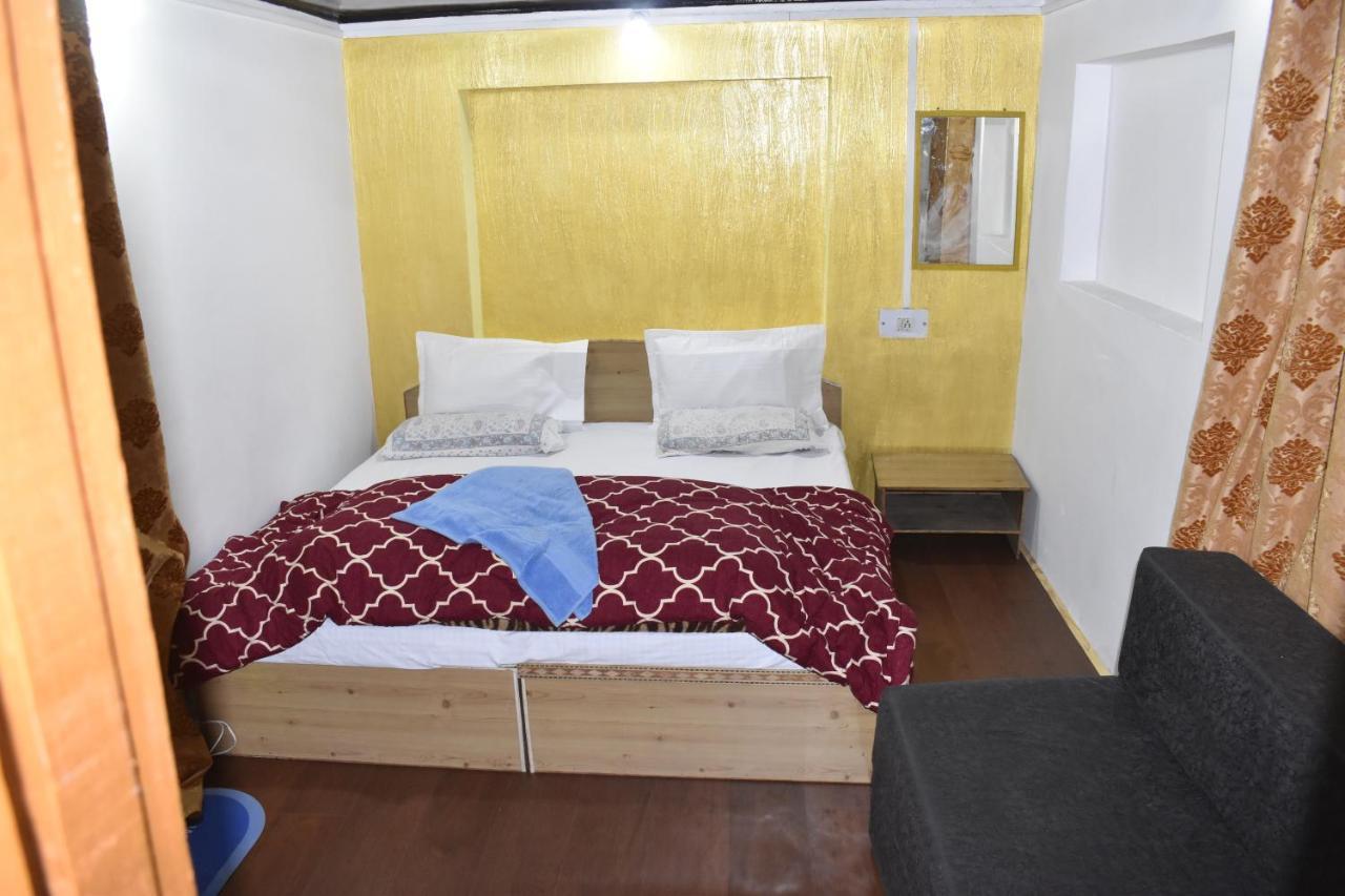 Mir Guest House Пахалгам Экстерьер фото